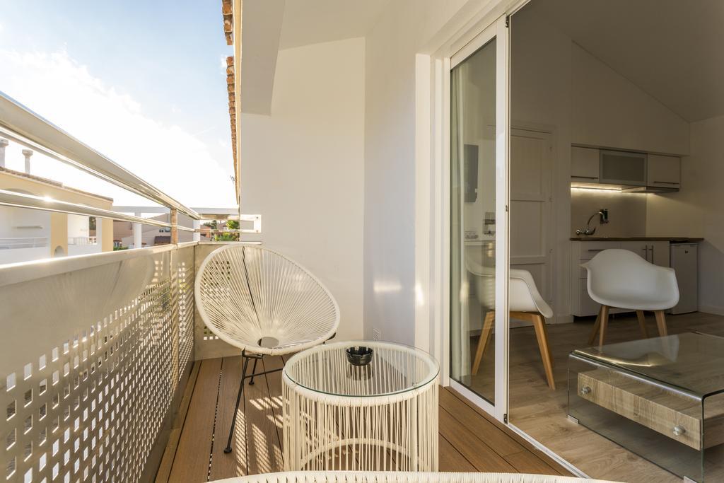 Apartaments Cales De Ponent Ciutadella  Exterior foto